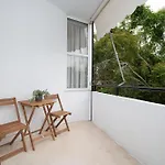 Gravity Downtown Balcony Studio